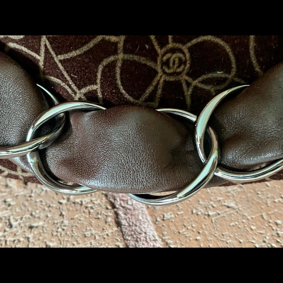 *****SOLD*****Chanel camelia hobo bag - Picture 6 of 16